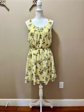 A. Byer Yellow Floral Bird Print Sleeveless Summer Dress Size Medium